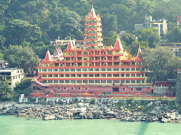 Laxman Jhoola Temple